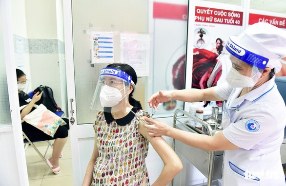 Sở Y tế TP.HCM đã phân bổ hơn 100.000 liều vắc xin để tiêm cho thai phụ - Ảnh 1. Sở Y tế TP.HCM đã phân bổ hơn 100.000 liều vắc xin để tiêm cho thai phụ - Ảnh 1.