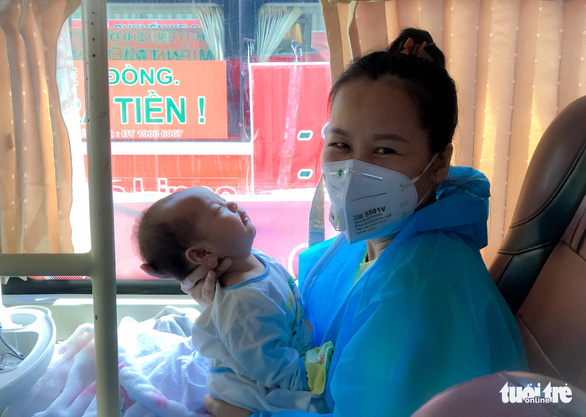 200 thai phụ, trẻ em được đưa về quê Ninh Thuận - Ảnh 4.