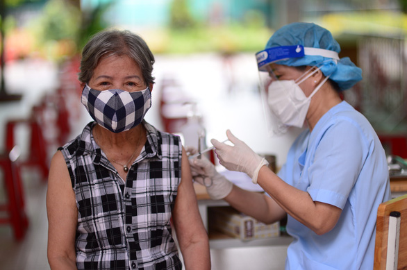 Thêm 400.000 liều vắc xin COVID-19 Chính phủ Nhật Bản tặng đã về Tân Sơn Nhất - Ảnh 1.