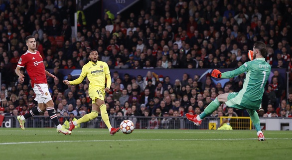 Ronaldo ghi bàn phút 90+5, đem 3 điểm về cho Man Utd - Ảnh 1. Ronaldo ghi bàn phút 90+5, đem 3 điểm về cho Man Utd - Ảnh 1.