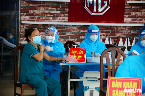 Tây Ninh ưu tiên cho người dân tiêm 2 mũi vắc xin COVID-19 - Ảnh 1.
