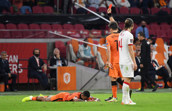 Depay lập hat-trick, Hà Lan đè bẹp Thổ Nhĩ Kỳ và lên đầu bảng - Ảnh 3.