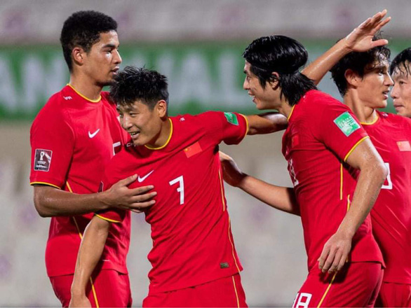 Đội tuyển Trung Quốc đi chuyên cơ đến Hà Nội vào ngày 28-1 - Ảnh 1.