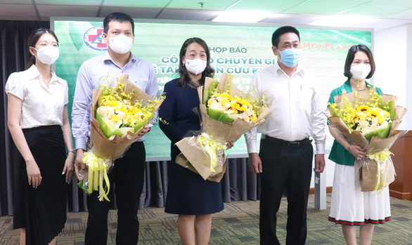 Việt Nam nghiên cứu thành công sản phẩm phòng ngừa, hỗ trợ điều trị COVID-19 từ thảo dược - Ảnh 1.