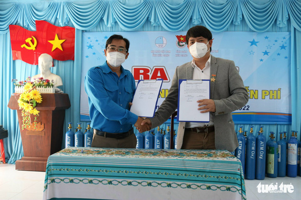 Hội Doanh nhân trẻ Việt Nam chuyển giao mô hình ATM oxy cho Kiên Giang - Ảnh 1.