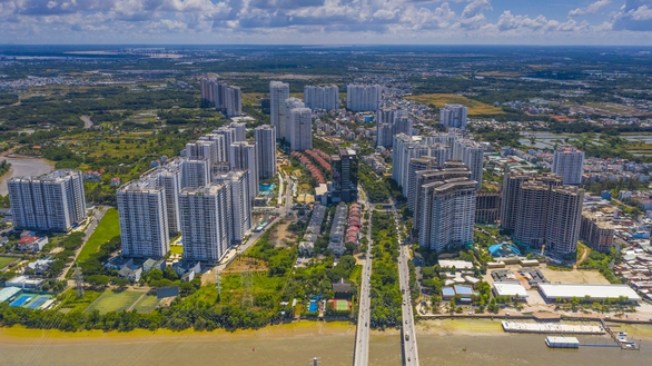 Gác cửa vốn vay vào bất động sản - Ảnh 2. Gác cửa vốn vay vào bất động sản - Ảnh 2.