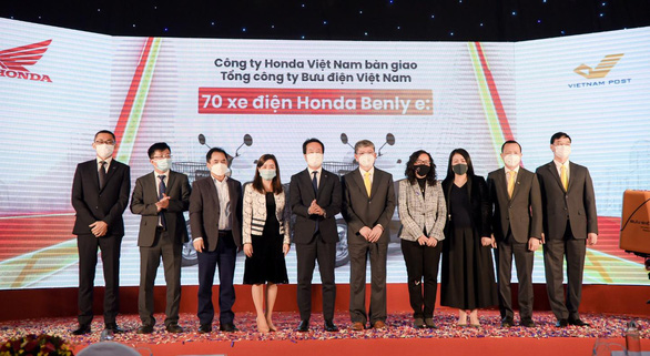 HVN cùng Vietnam Post triển khai thí điểm dự án sử dụng xe điện giao hàng - Ảnh 3.