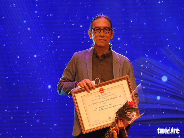 Nghiệp chướng của Lưu Vĩ Lân giành giải A Giải thưởng văn học nghệ thuật năm 2021 - Ảnh 1.