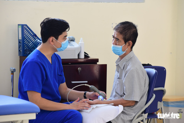  Hơn 60.000 bệnh nhân COVID-19 đang điều trị, Hà Nội mở Trạm Y tế online - Ảnh 1.