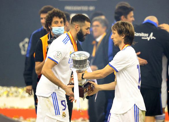 Modric và Benzema tỏa sáng giúp Real Madrid đoạt Cúp nhà vua Tây Ban Nha - Ảnh 2.