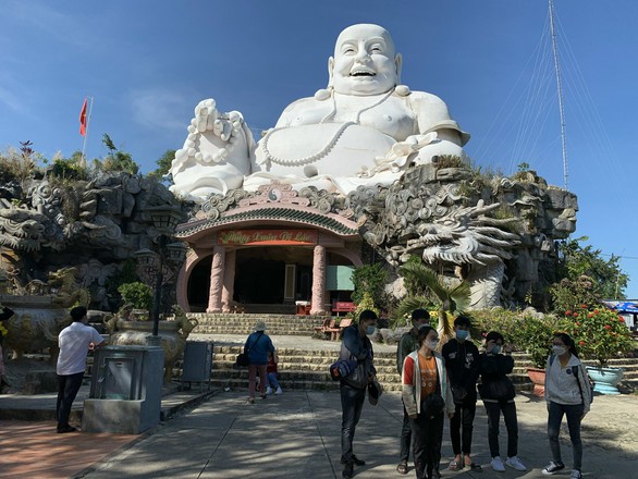 Nghỉ Tết dương lịch, miền Tây không còn vắng bóng du khách - Ảnh 6. Nghỉ Tết dương lịch, miền Tây không còn vắng bóng du khách - Ảnh 6.