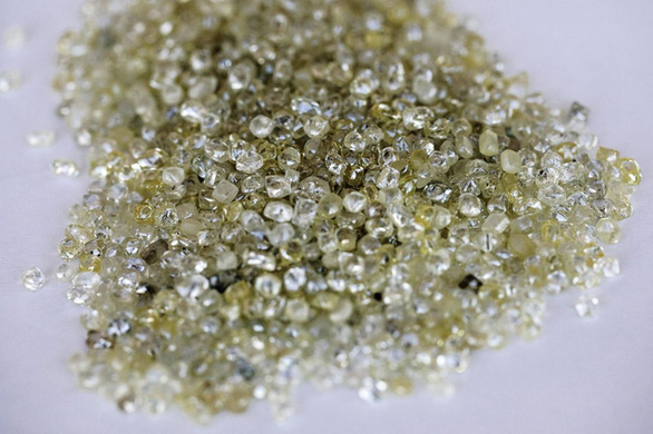 Nhu cầu mua kim cương tăng vọt tại Mỹ - Ảnh 1.