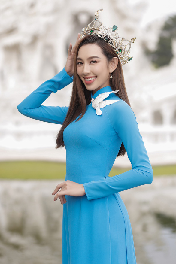 Thùy Tiên tặng trang phục thi tại Miss Grand International 2021 cho bảo tàng - Ảnh 7.