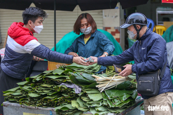 Chợ lá dong lâu đời nhất Hà Nội: Bán đến đâu, lấy đến đấy’ vì khách mua giảm - Ảnh 8.