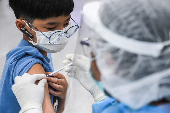 Thái Lan tiêm vắc xin COVID-19 cho trẻ 5-11 tuổi từ 31-1 - Ảnh 1.