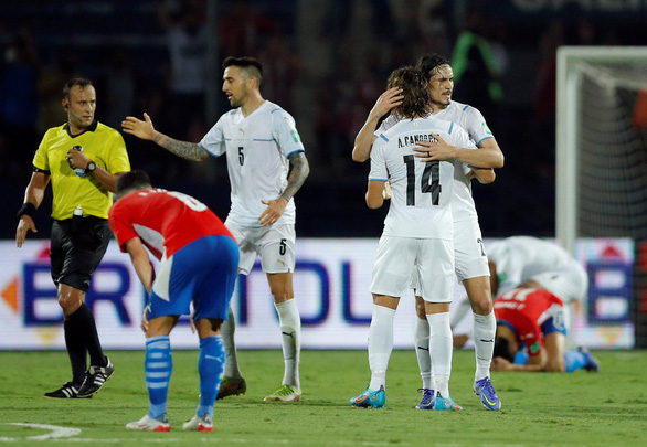 Suarez ghi bàn thắng duy nhất giúp Uruguay giữ hy vọng dự World Cup 2022 - Ảnh 2.