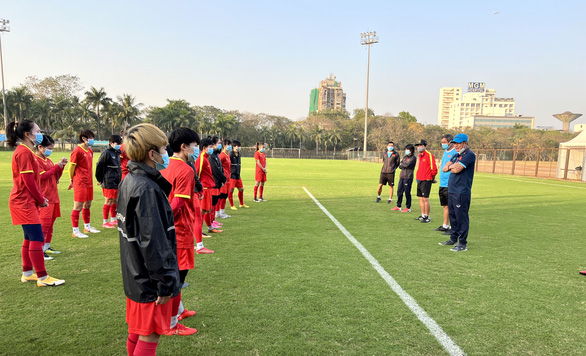 22 cầu thủ đội tuyển nữ Việt Nam âm tính với COVID-19, sẵn sàng đối đầu Trung Quốc - Ảnh 1.