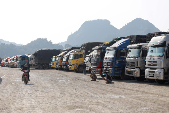 Còn 2.852 xe nông sản ở cửa khẩu Lạng Sơn - Ảnh 1.