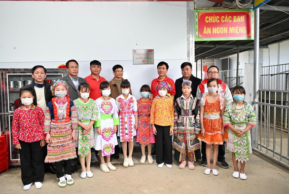 Dai-ichi Life Việt Nam hỗ trợ 500 triệu đồng cho trẻ em vùng cao Mèo Vạc - Hà Giang - Ảnh 2.