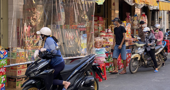 Tin sáng 10/1: Hải Phòng thành vùng đỏ, người dân về quê ăn Tết thế nào? F0 ở nhà có phải 'kiêng' tắm gội? - Ảnh 6.