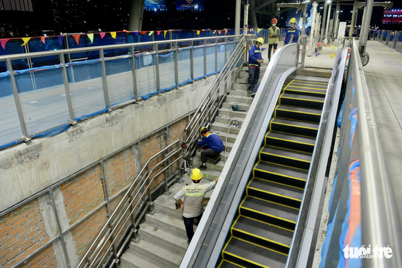 Có gì ở nhà ga trên cao đặc biệt nhất của tuyến metro số 1 TP.HCM? - Ảnh 6.