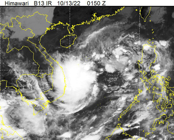 Áp thấp nhiệt đới, từ chiều 13-10 Trung và Nam Trung Bộ mưa tăng dần - Ảnh 1.
