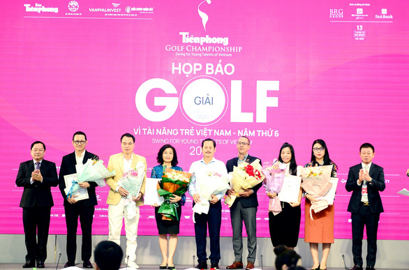 200 vận động viên tham dự giải golf gây Quỹ hỗ trợ tài năng trẻ Việt Nam - Ảnh 1.