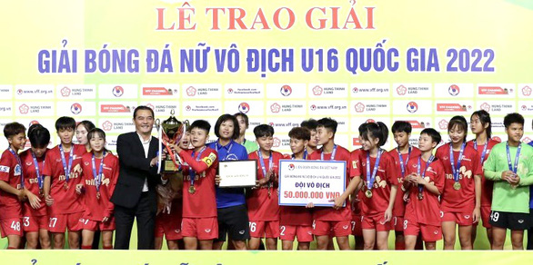 Phong Phú Hà Nam vô địch Giải bóng đá nữ U16 quốc gia 2022 - Ảnh 1.