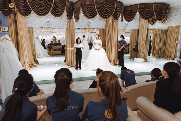 Hệ thống ảnh cưới lớn nhất Đà Nẵng bất ngờ đóng cửa, nhiều cặp đôi hoang mang - Ảnh 2.