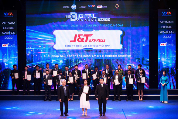 J&T Express nhận giải thưởng Vietnam Digital Awards 2022 - Ảnh 1.