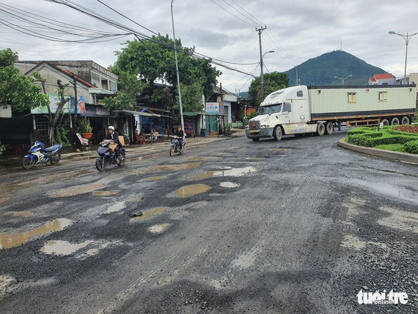 Vì sao Sở Giao thông vận tải Phú Yên đề xuất ban bố tình huống khẩn cấp về thiên tai - Ảnh 2. Vì sao Sở Giao thông vận tải Phú Yên đề xuất ban bố tình huống khẩn cấp về thiên tai - Ảnh 2.