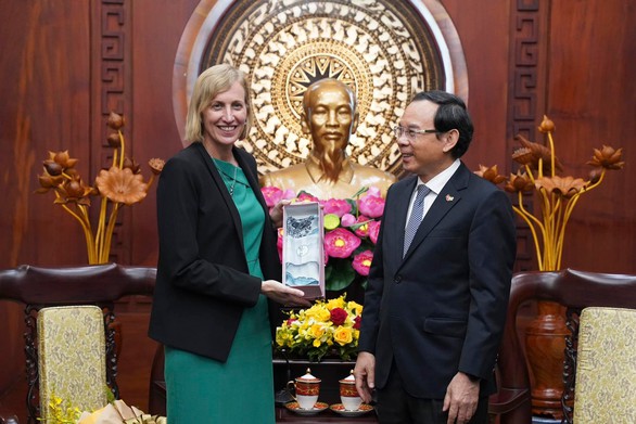 Tân Tổng lãnh sự Mỹ gặp lãnh đạo TP.HCM: Thương mại sẽ là ưu tiên của tôi - Ảnh 1. Tân Tổng lãnh sự Mỹ gặp lãnh đạo TP.HCM: Thương mại sẽ là ưu tiên của tôi - Ảnh 1.