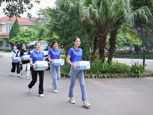 Ngắm top 3 Miss Peace Vietnam 2022 rạng rỡ về TP.HCM - Ảnh 3. Ngắm top 3 Miss Peace Vietnam 2022 rạng rỡ về TP.HCM - Ảnh 3.