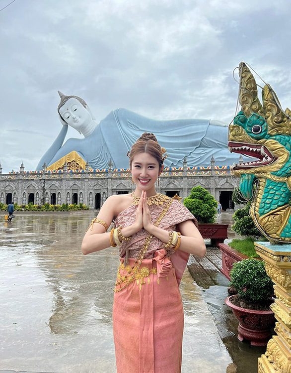 Ảnh vui sao Việt 20-10: Ca sĩ Mỹ Tâm hội ngộ Hà Anh Tuấn - Ảnh 7. Ảnh vui sao Việt 20-10: Ca sĩ Mỹ Tâm hội ngộ Hà Anh Tuấn - Ảnh 7.