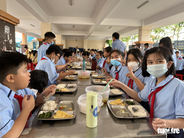 Học sinh tiểu học lên lớp lúc 8h, sẽ tốt cho sức khỏe các em