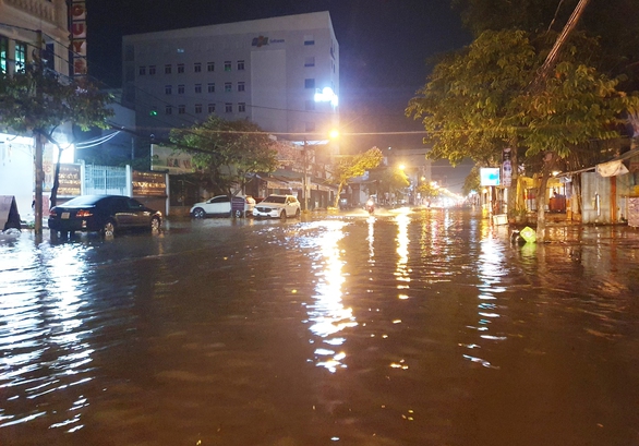 Cần Thơ cảnh báo đợt triều cường lớn tương đương triều cường nửa tháng trước - Ảnh 1.