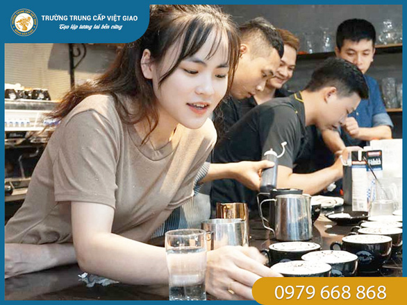 Học nghề pha chế mở quán café tại TP.HCM ở đâu? - Ảnh 2.