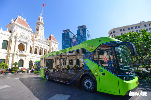 Xe buýt điện của tư nhân Việt Nam nhận tài trợ ưu đãi 135 triệu USD - Ảnh 1.