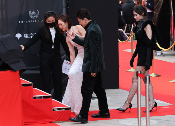 Lê Công Hoàng, Phương Anh Đào rạng rỡ ở Liên hoan phim quốc tế Tokyo 2022 - Ảnh 4.