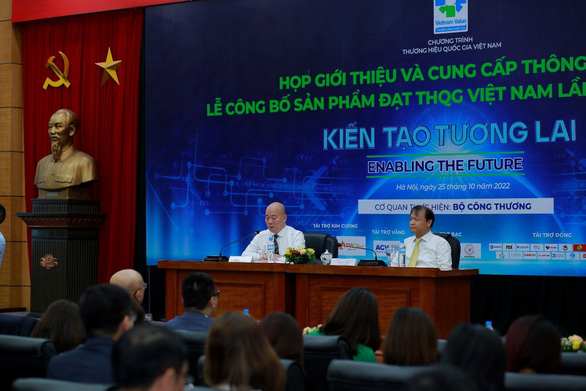 Họp báo về Lễ công bố sản phẩm đạt Thương hiệu quốc gia Việt Nam 2022 - Ảnh 1.