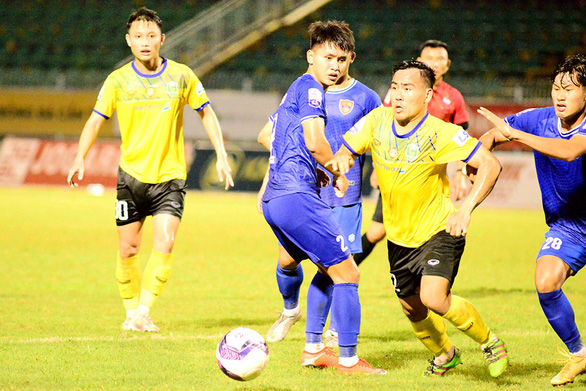 Cầu thủ Cần Thơ chấp nhận đi Khánh Hòa đá trận cuối của Giải hạng nhất 2022 - Ảnh 1.
