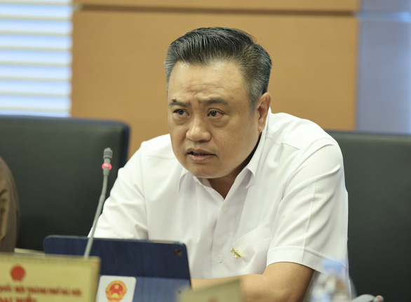 Chủ tịch Hà Nội: Dự thảo đấu giá biển số ô tô để mức 40 triệu với 20 triệu sẽ loạn cào cào lên - Ảnh 1.