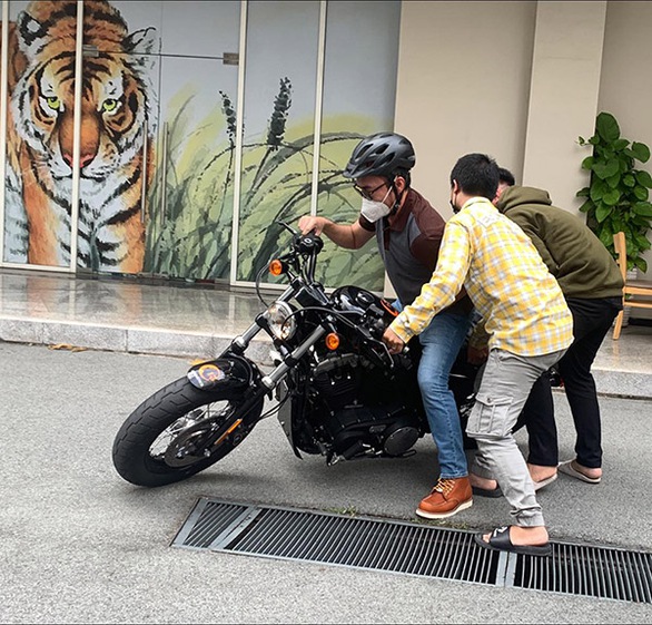 Ảnh vui sao Việt 26-10: Hoài Linh tất bật chạy show ở Mỹ - Ảnh 9. Ảnh vui sao Việt 26-10: Hoài Linh tất bật chạy show ở Mỹ - Ảnh 9.