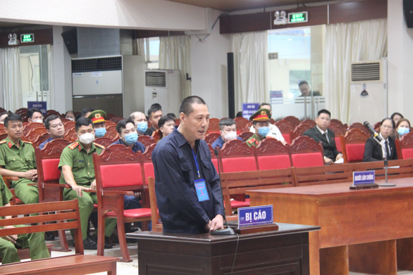 Đại án xăng dầu: Phải xin cảnh sát biển, biên phòng mới đưa được xăng lậu vào Việt Nam - Ảnh 1.