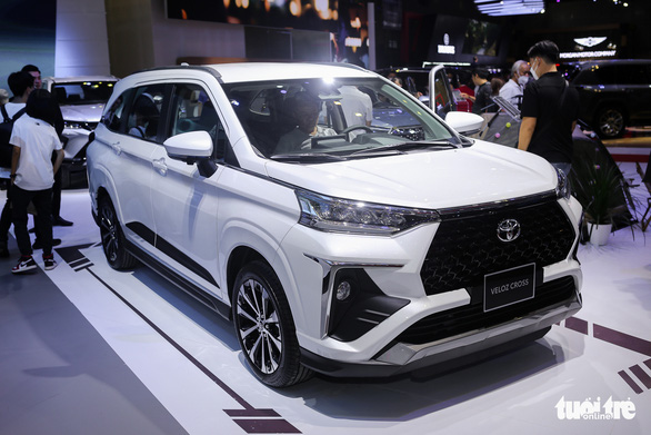 Nên mua Toyota Veloz Cross nhập khẩu hay đợi xe lắp ráp trong nước? - Ảnh 1.