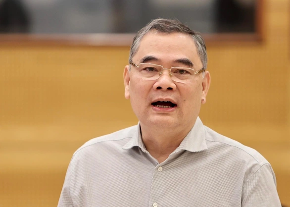 Trung tướng Tô Ân Xô: “Ông Phạm Nhật Vượng không trong danh sách cấm xuất cảnh. Chắc chắn như vậy - Ảnh 1.