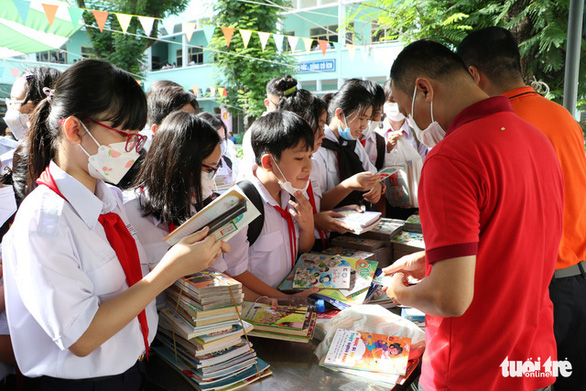 Học sinh TP.HCM hào hứng tham gia hoạt động chào mừng đại hội Đoàn - Ảnh 1.