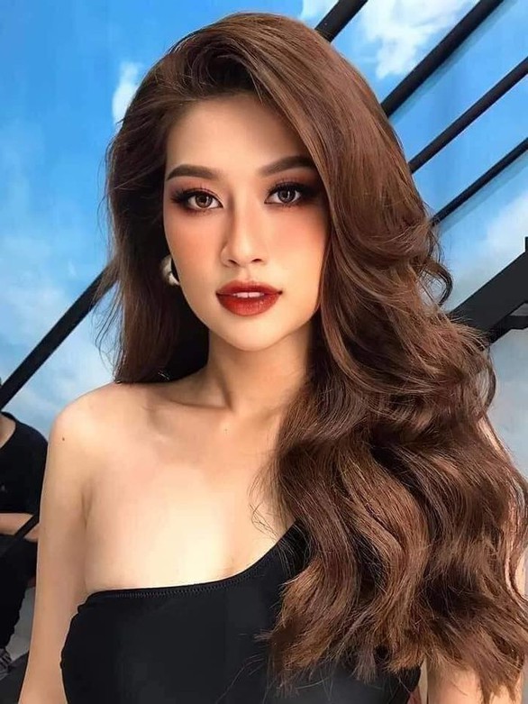 Miss Grand Vietnam Thiên Ân hồn nhiên chia sẻ mải thi hoa hậu mà quên xin nghỉ làm - Ảnh 1. Miss Grand Vietnam Thiên Ân hồn nhiên chia sẻ mải thi hoa hậu mà quên xin nghỉ làm - Ảnh 1.