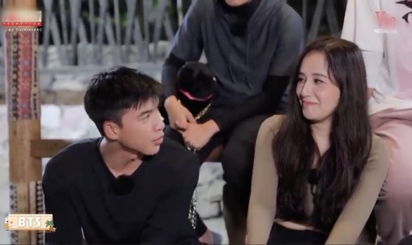 Hieuthuhai bất ngờ tỏ tình còn đòi hôn hoa hậu Mai Phương Thúy - Ảnh 3. Hieuthuhai bất ngờ tỏ tình còn đòi hôn hoa hậu Mai Phương Thúy - Ảnh 3.