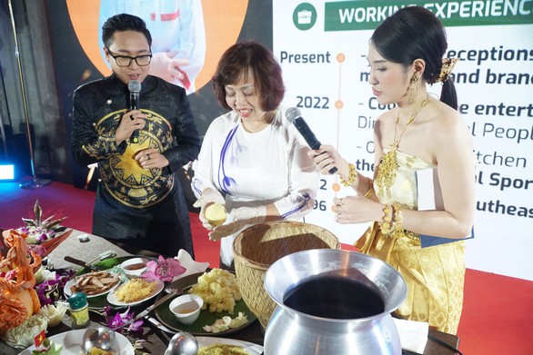 Đưa bánh dân gian Việt Nam vào các chương trình quảng bá du lịch - Ảnh 1. Đưa bánh dân gian Việt Nam vào các chương trình quảng bá du lịch - Ảnh 1.